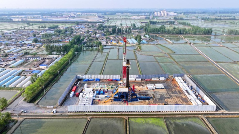 长城钻探‘姊妹花’水泥浆体系填补地热固井空白